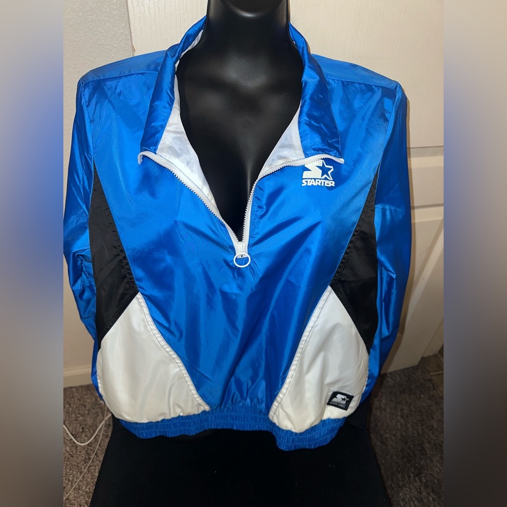 Starter Windbreaker Pull Over Sweater